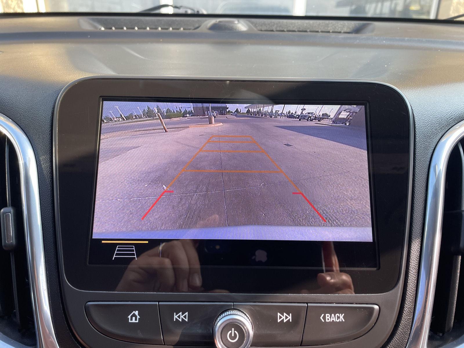 Vehicle photo 23