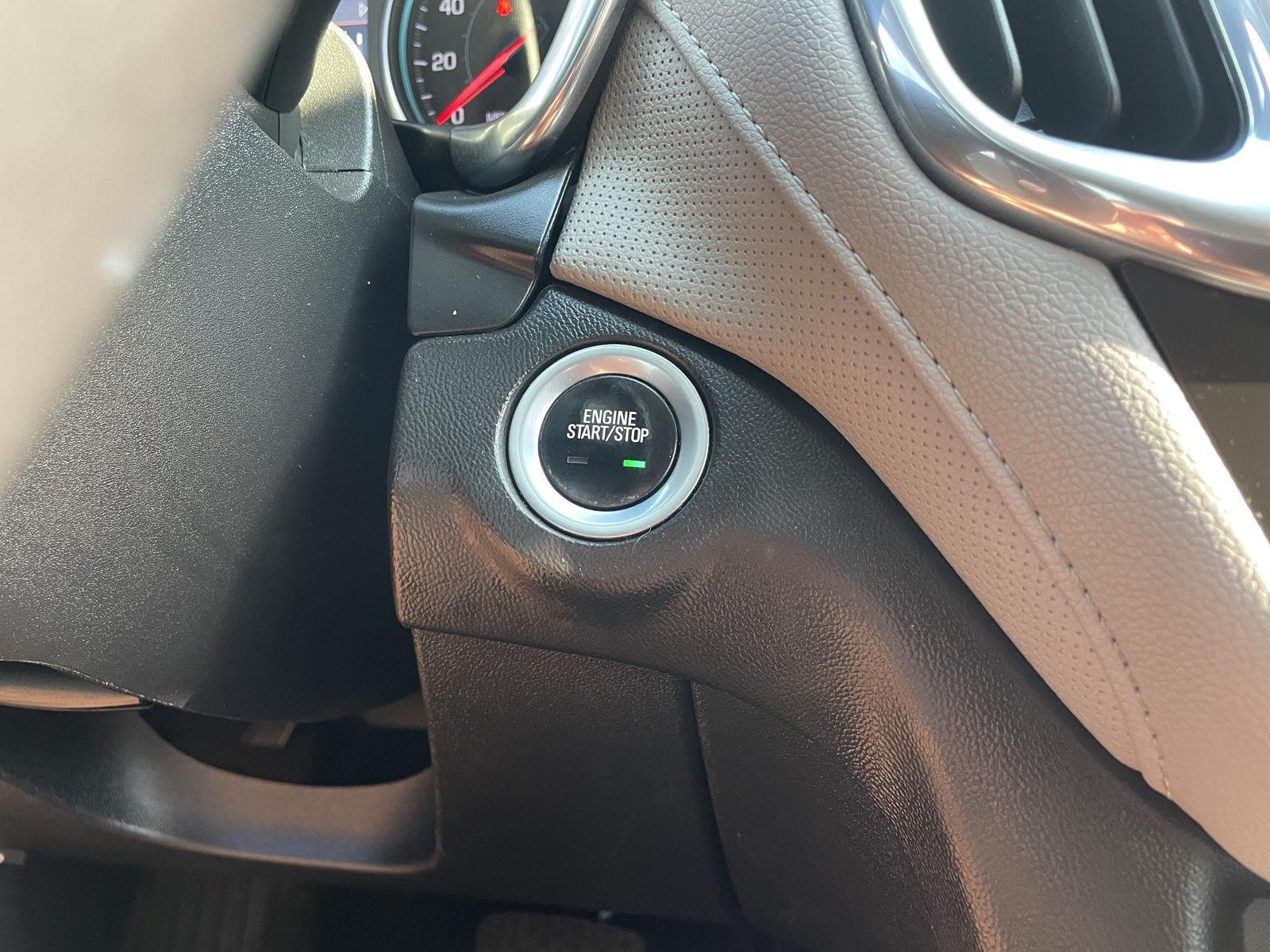 Vehicle photo 24