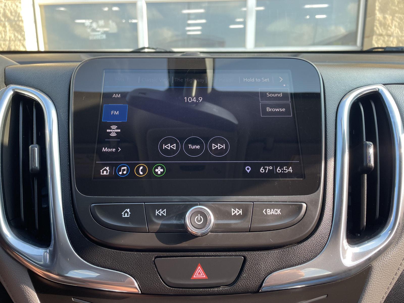 Vehicle photo 25
