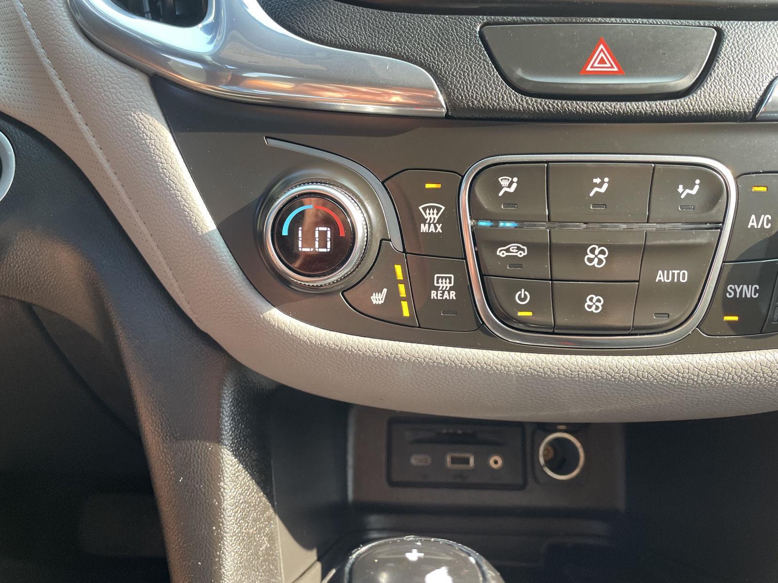 Vehicle photo 27
