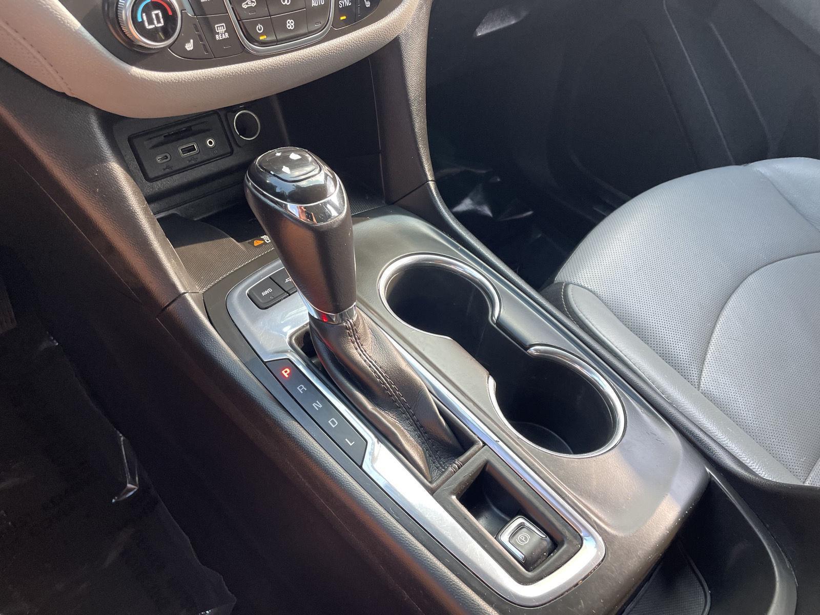 Vehicle photo 31