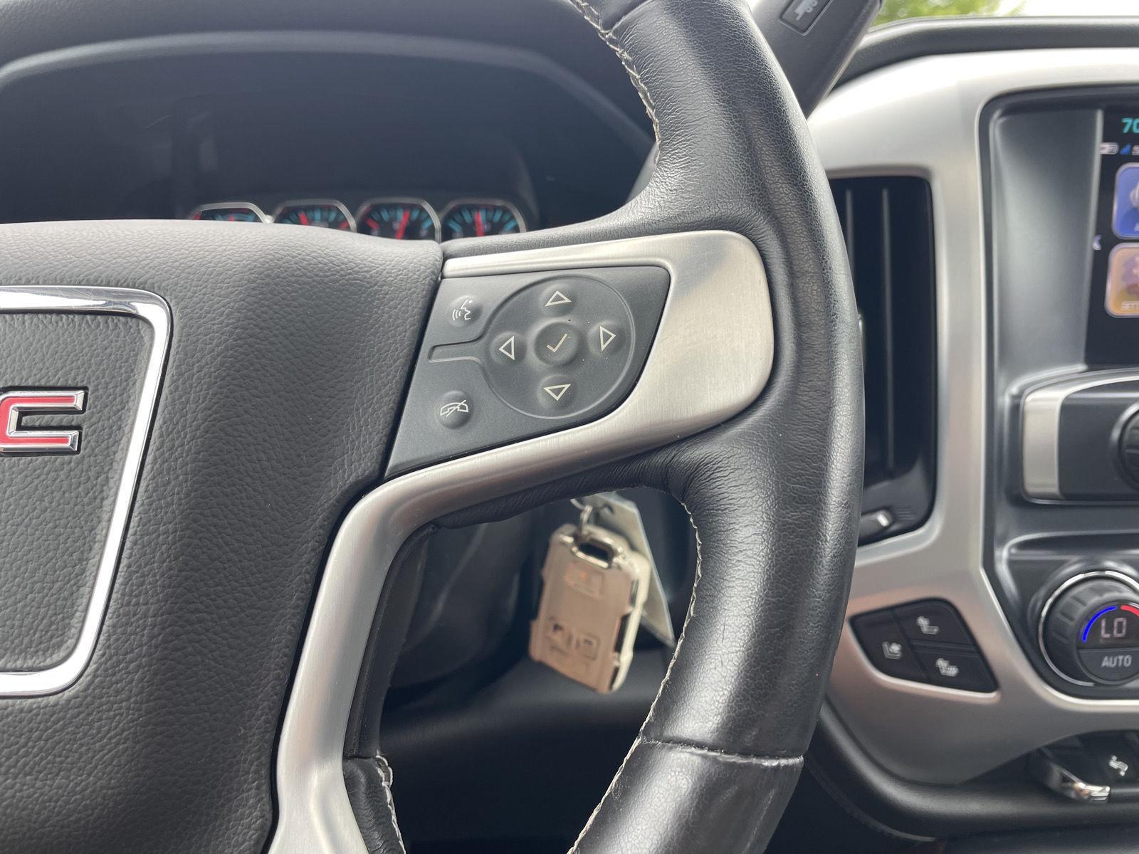 Vehicle photo 14
