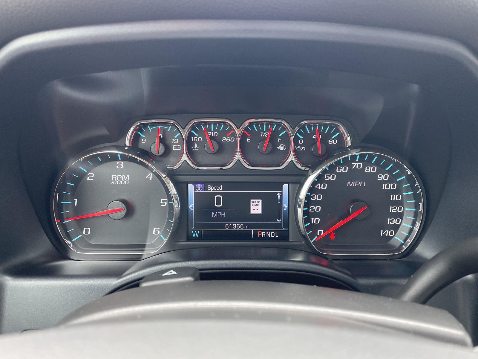 Vehicle photo 15