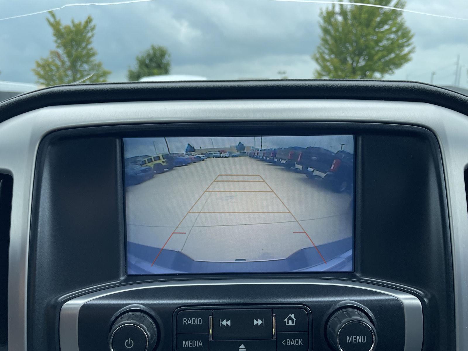 Vehicle photo 23