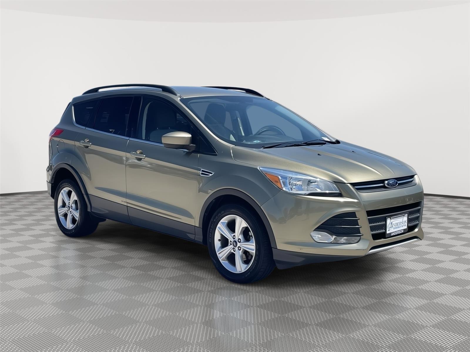 Vehicle photo 5