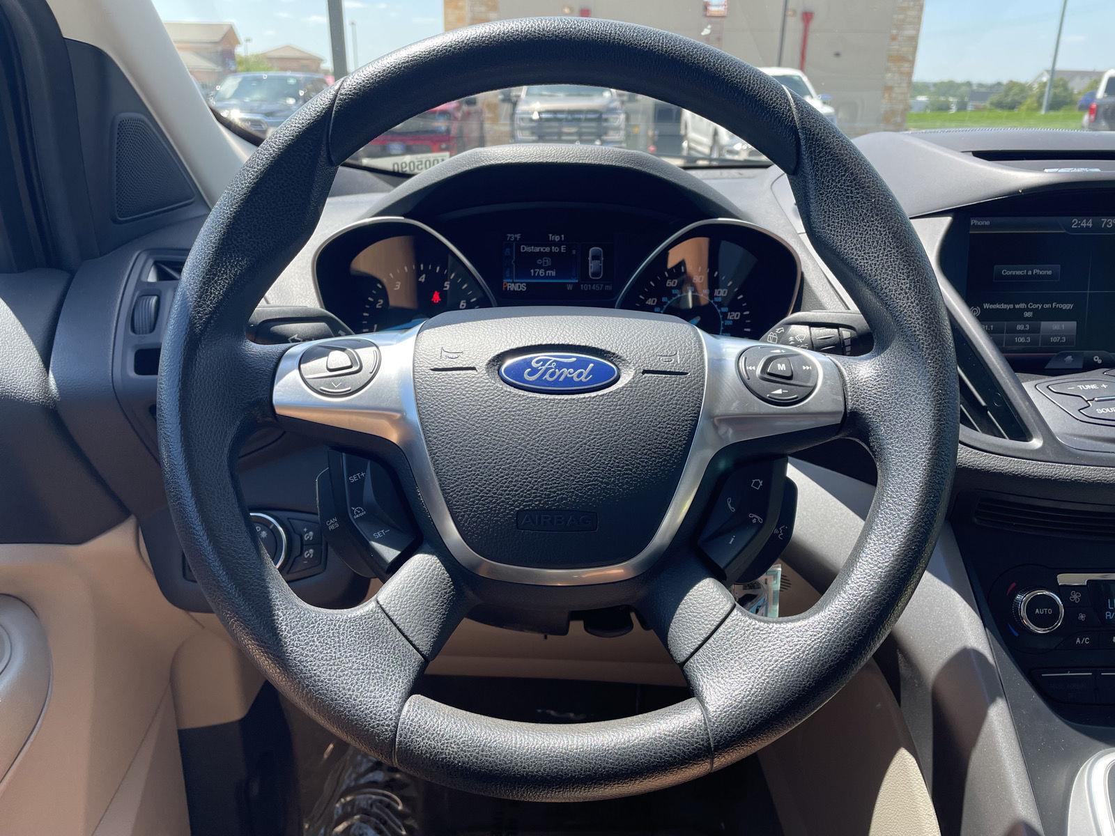 Vehicle photo 12
