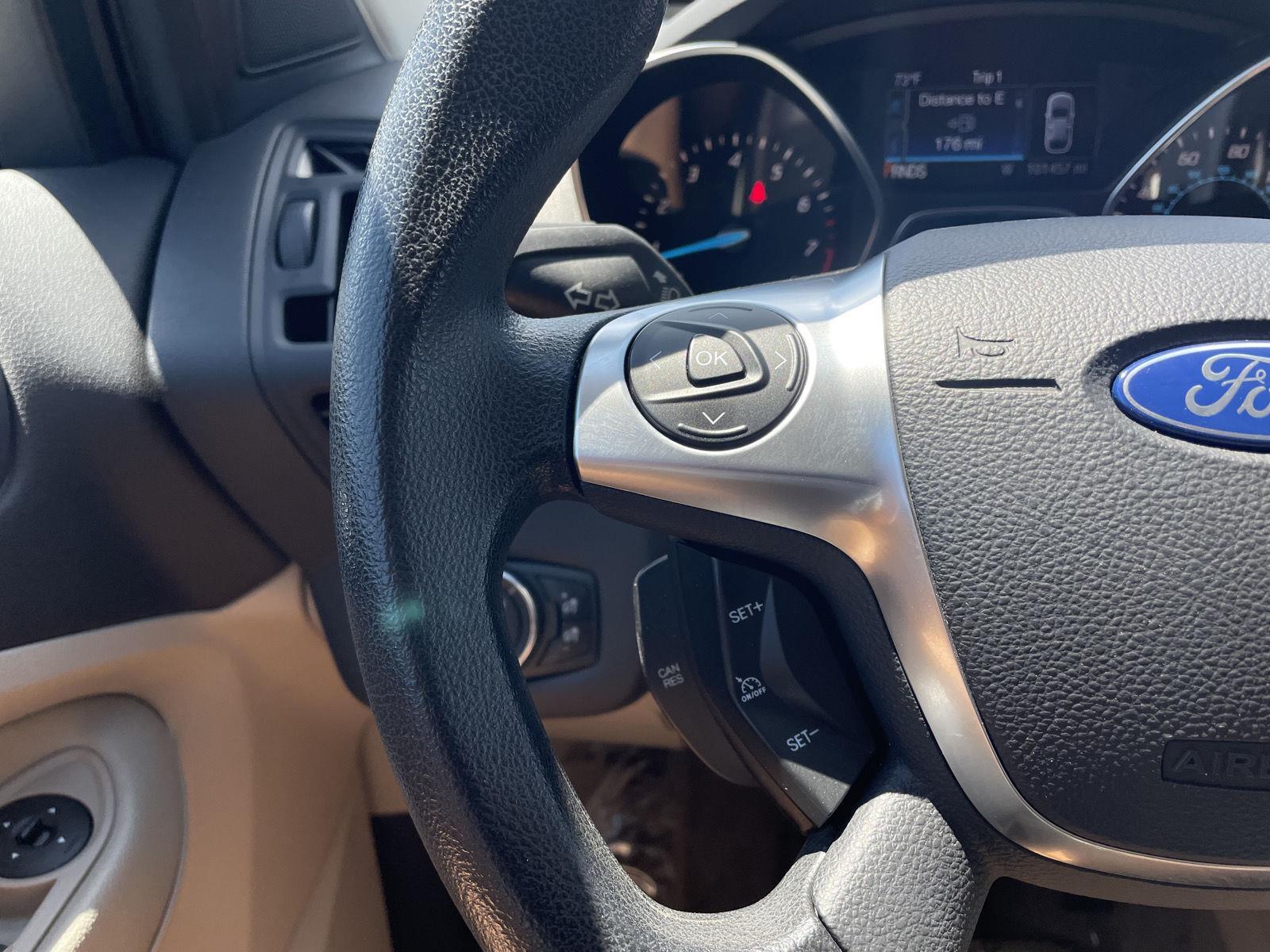 Vehicle photo 13