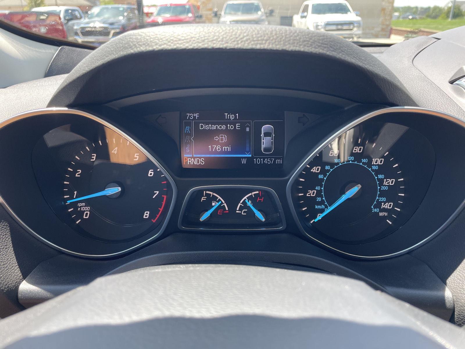 Vehicle photo 15