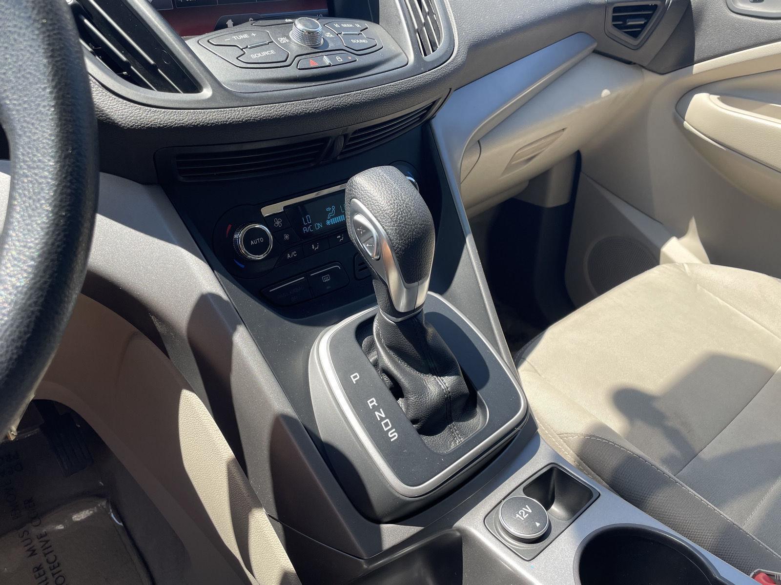 Vehicle photo 27