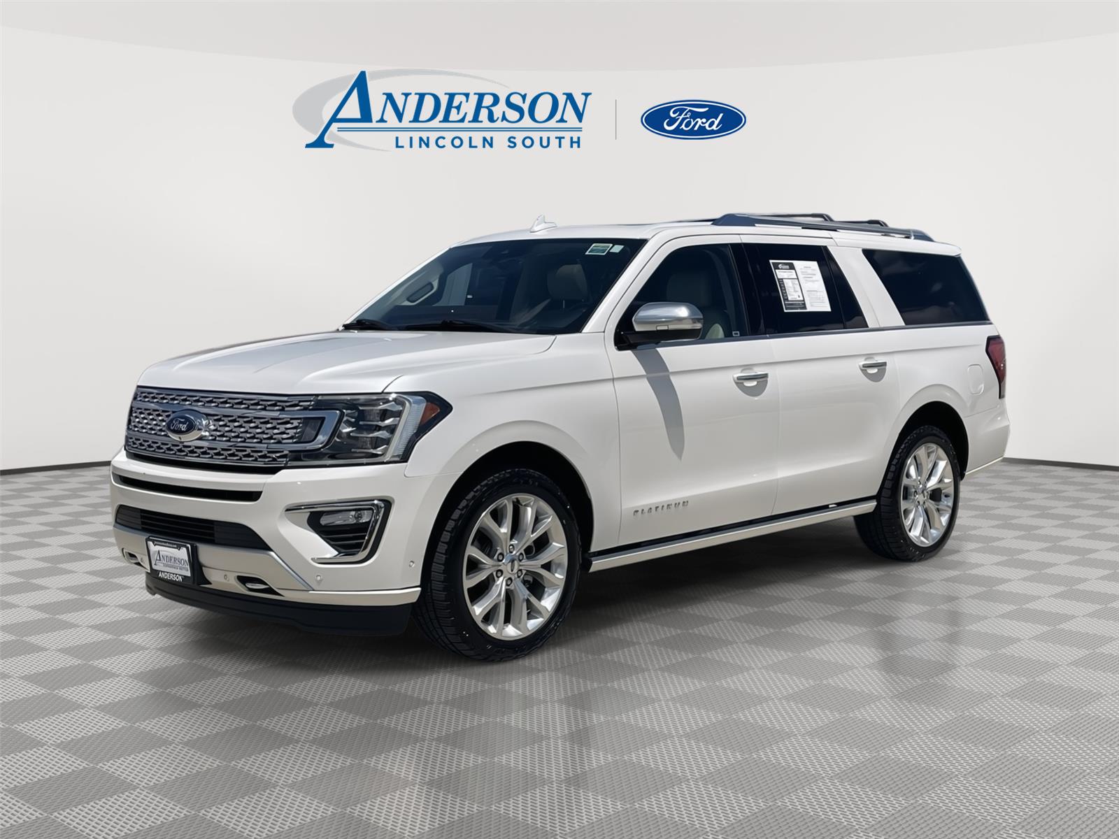 White Platinum Metallic Tri-Coat 2019 Ford Expedition SUV / Crossover Four-Wheel Drive Automatic