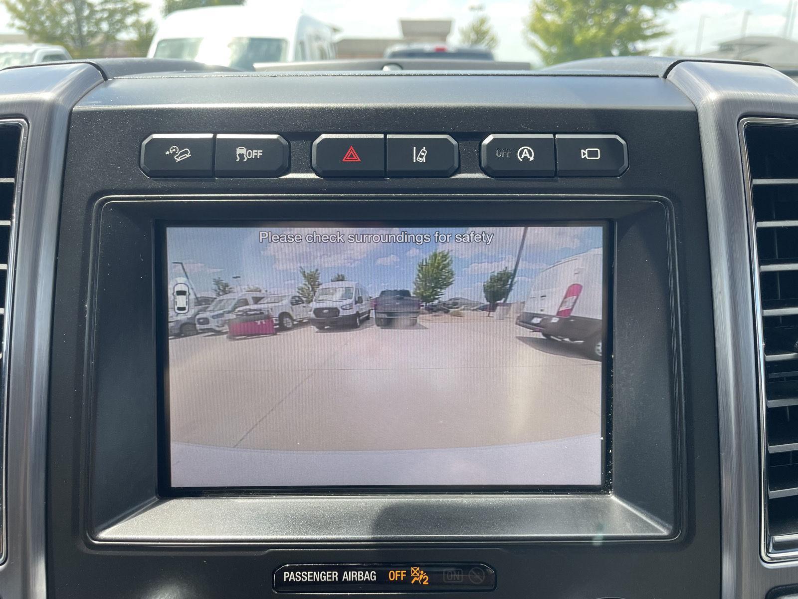 Vehicle photo 27