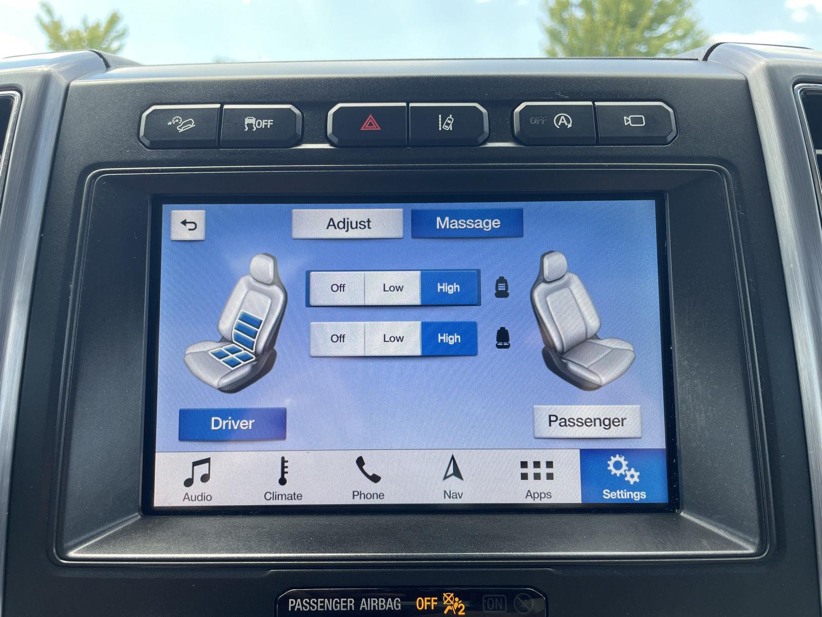 Vehicle photo 34