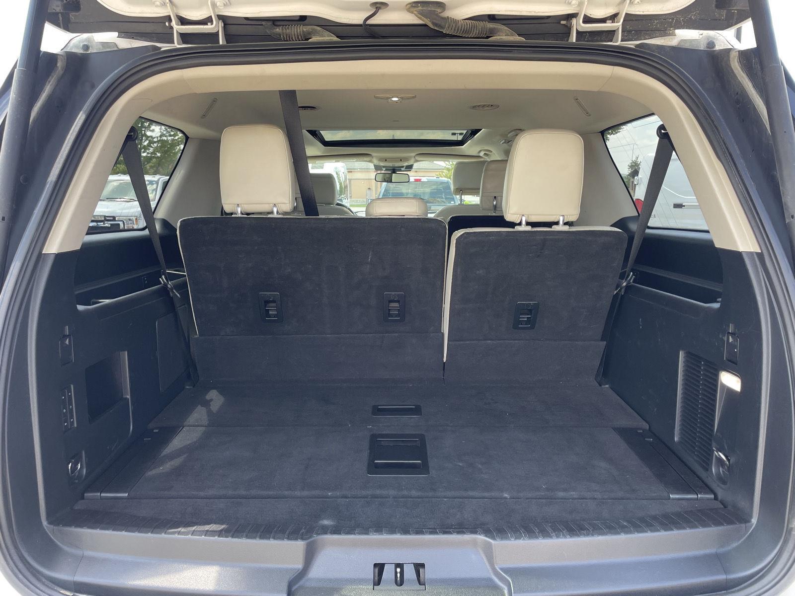Vehicle photo 43
