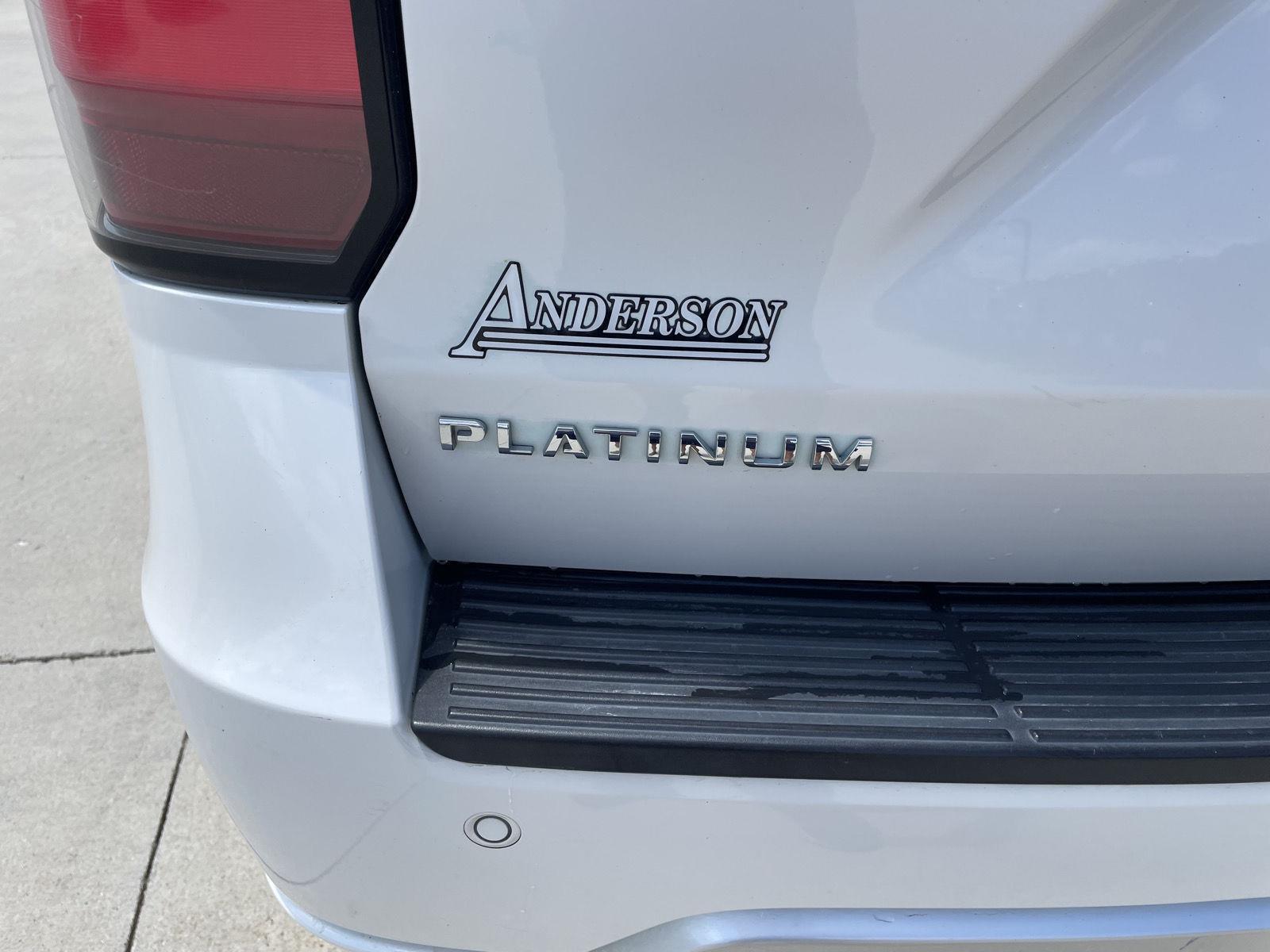 Vehicle photo 49