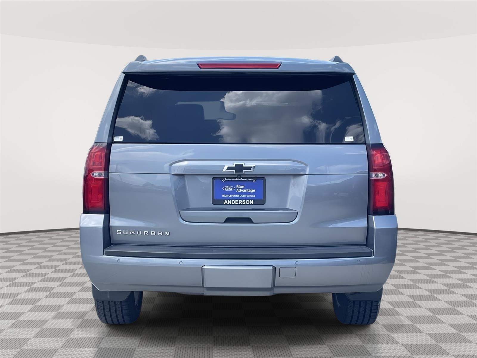Vehicle photo 8