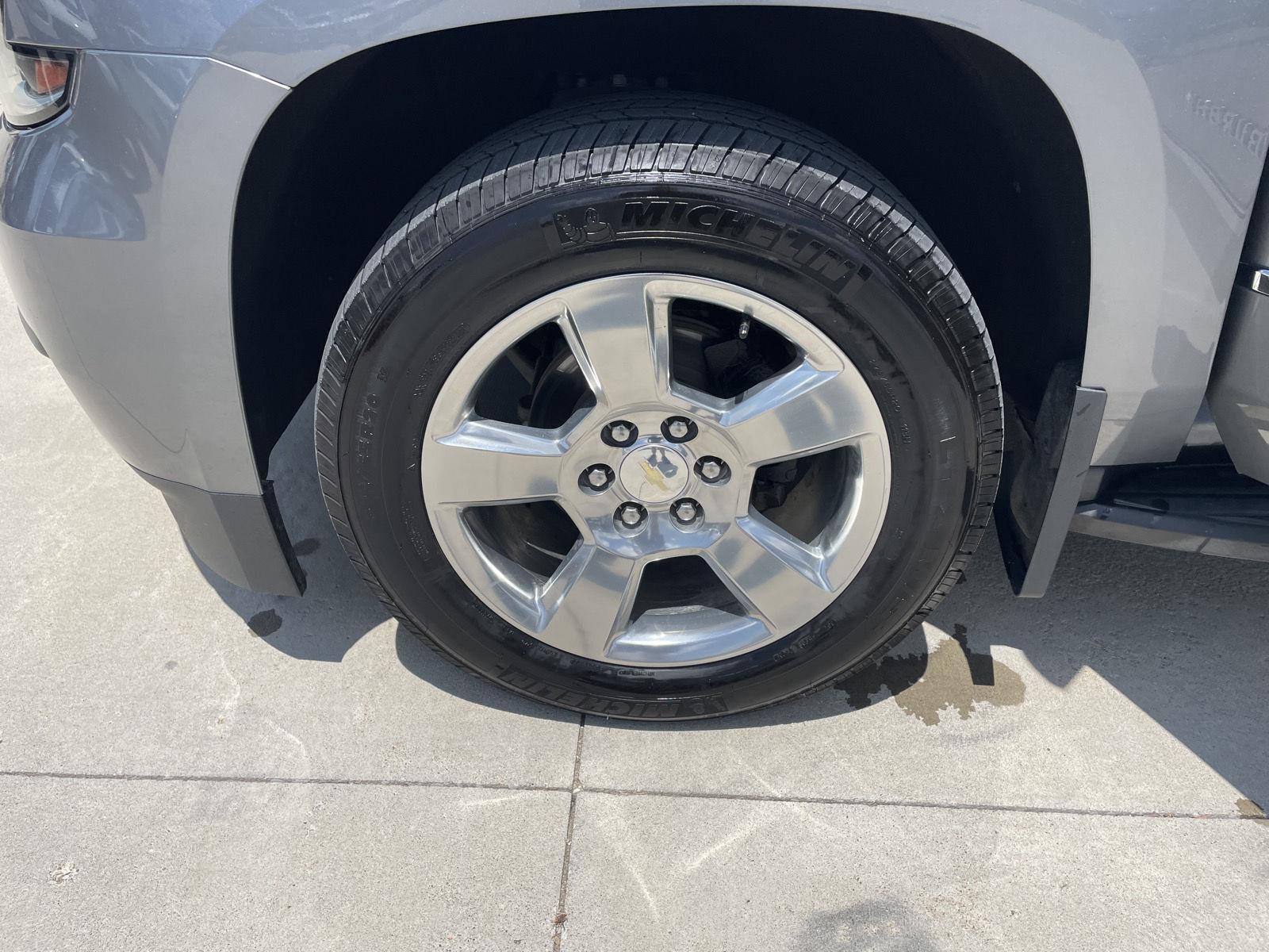 Vehicle photo 10