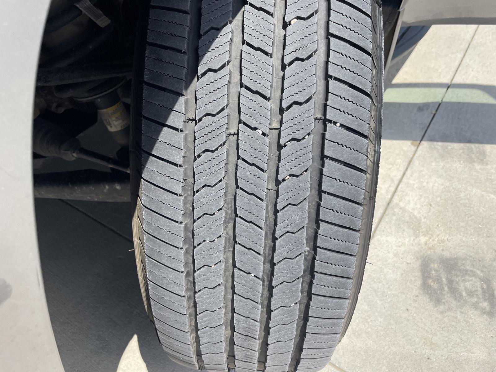 Vehicle photo 11