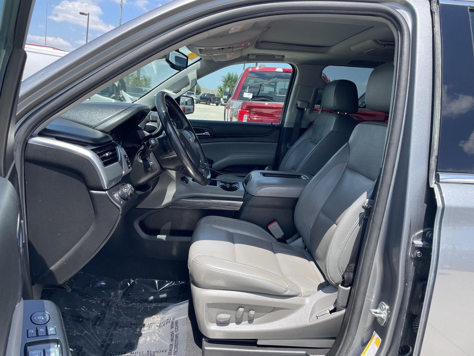 Vehicle photo 17