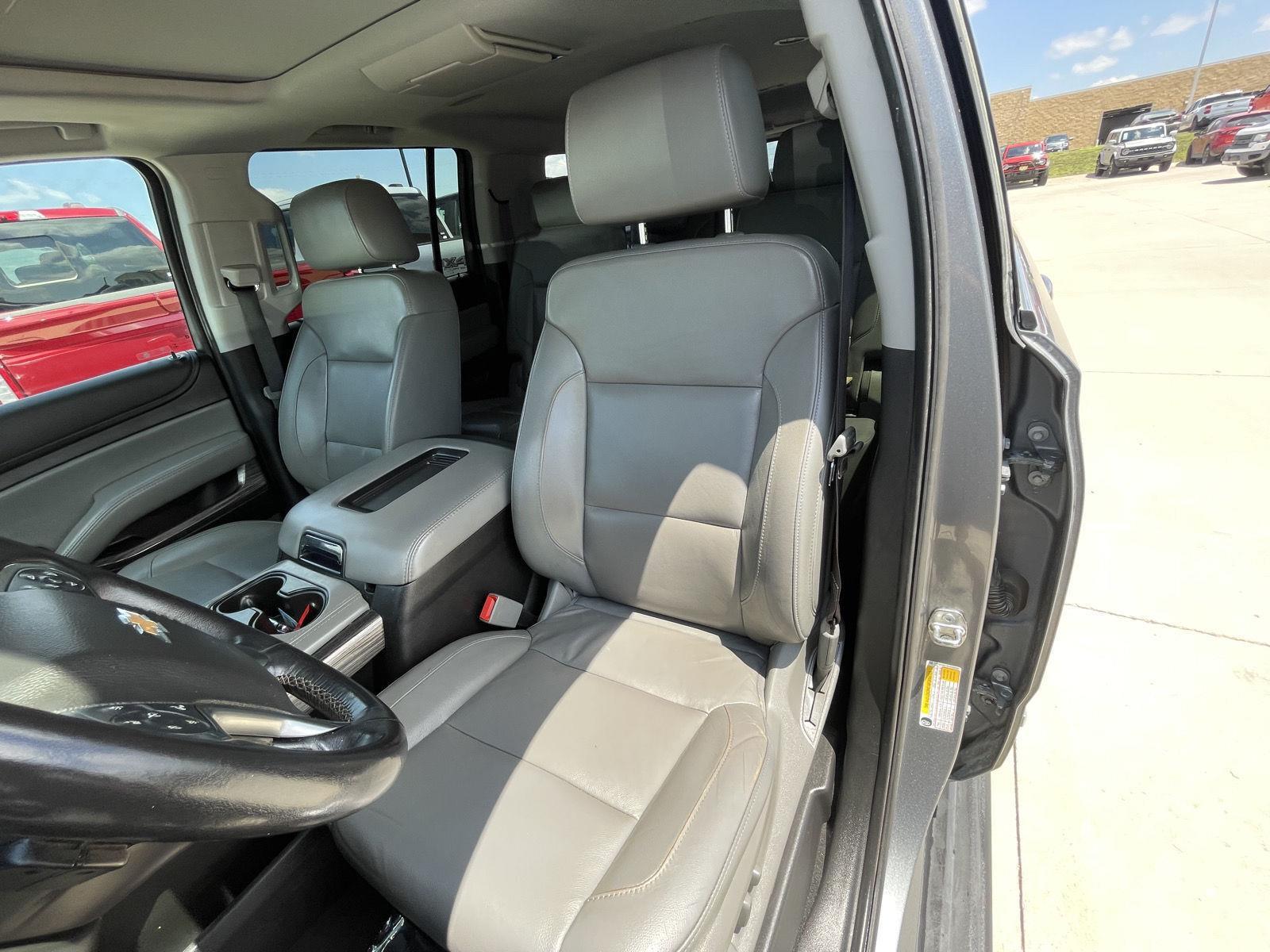 Vehicle photo 18