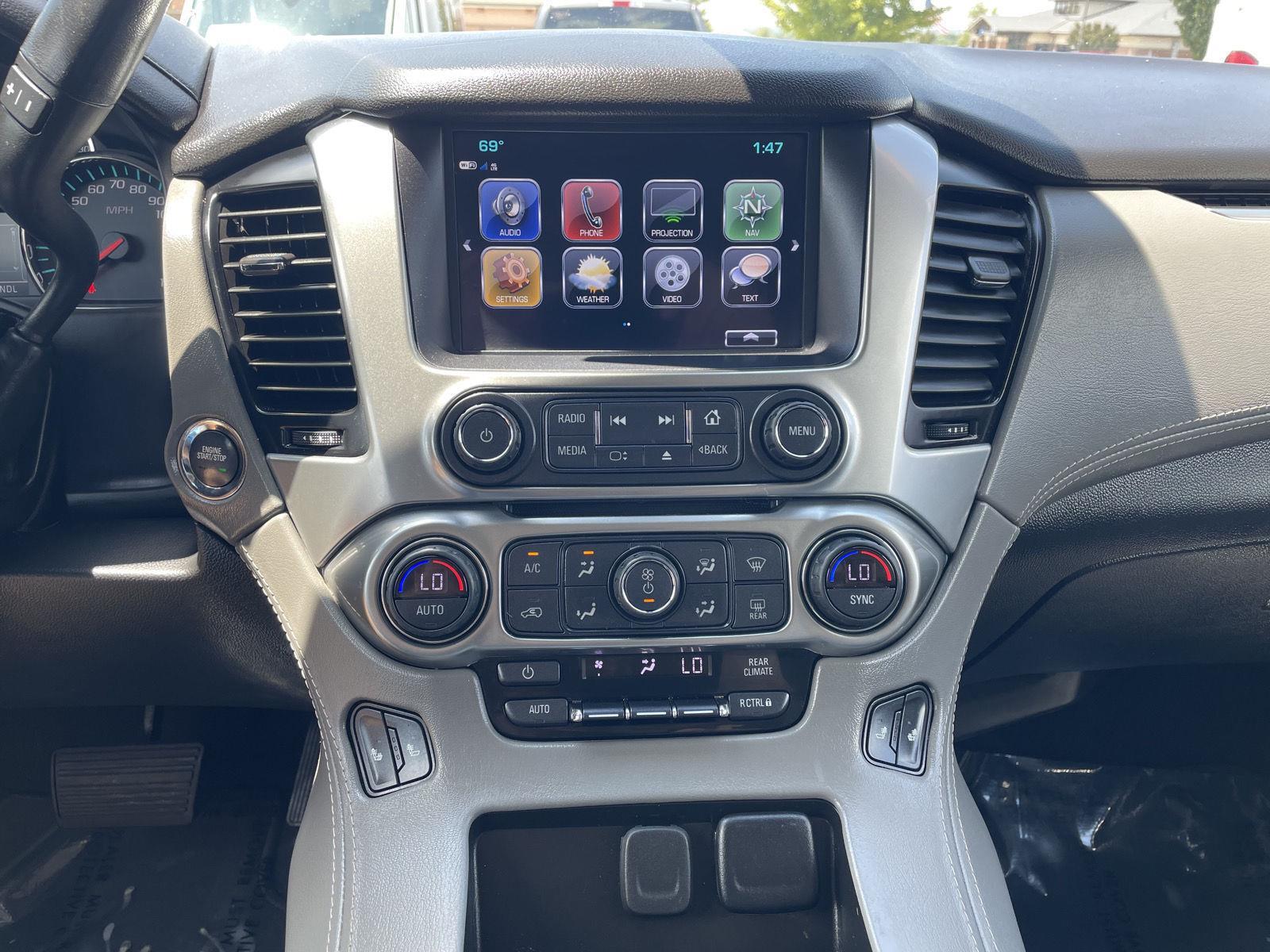 Vehicle photo 25