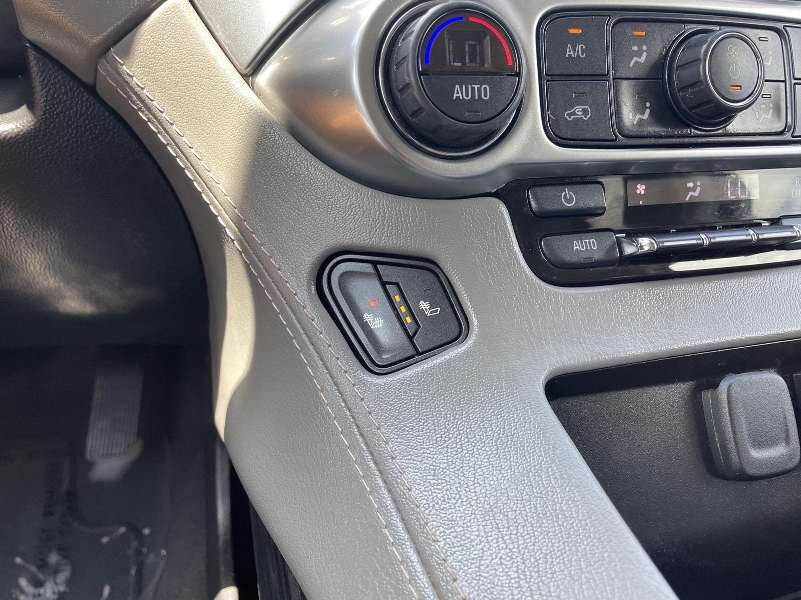 Vehicle photo 31