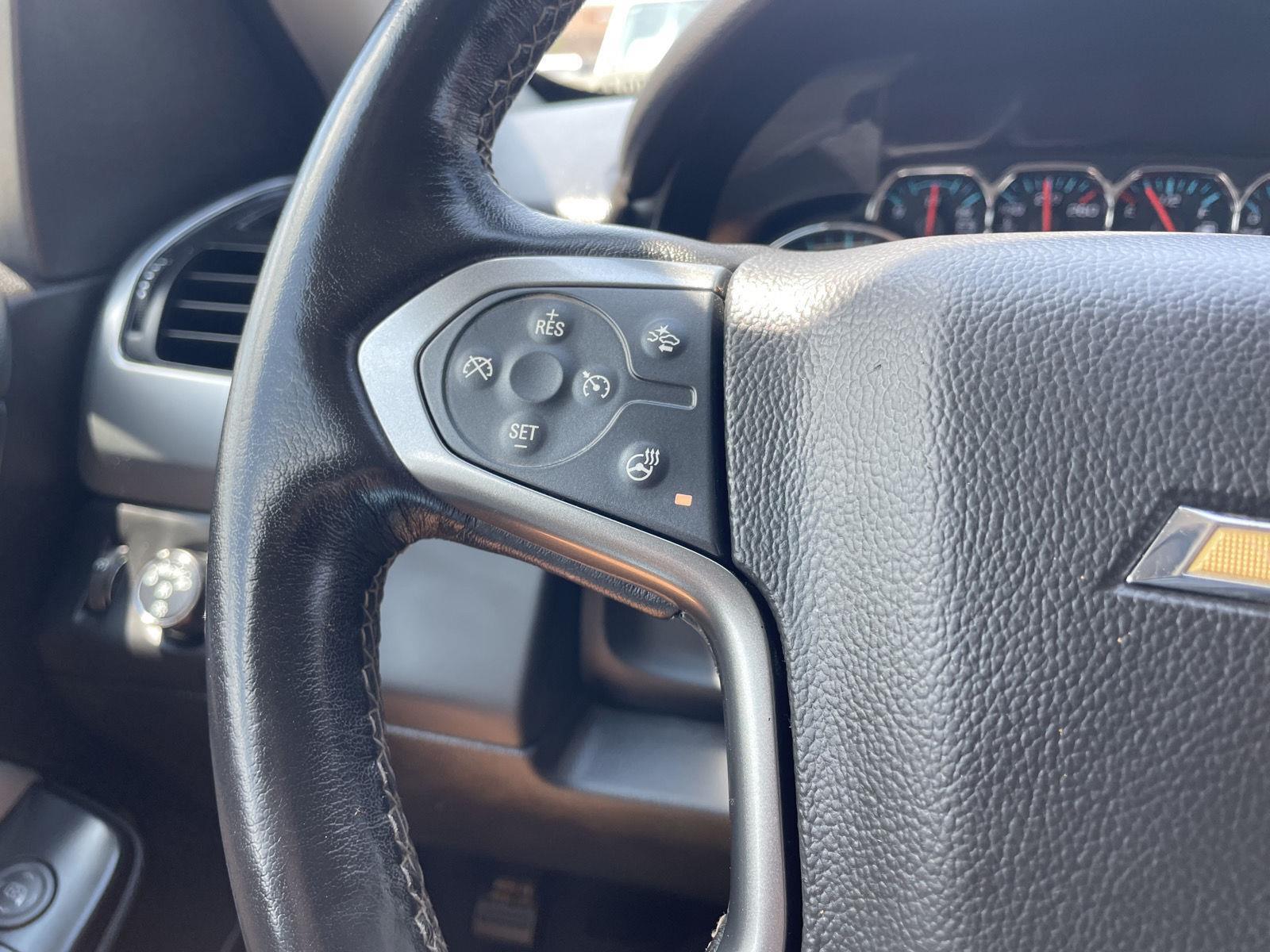 Vehicle photo 32