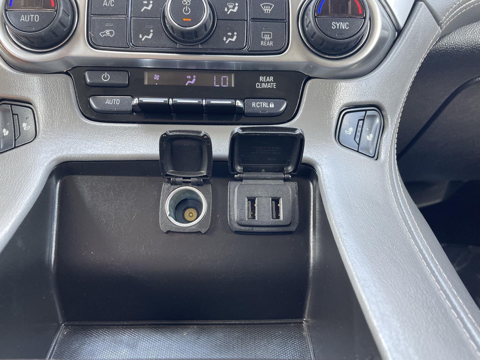 Vehicle photo 33
