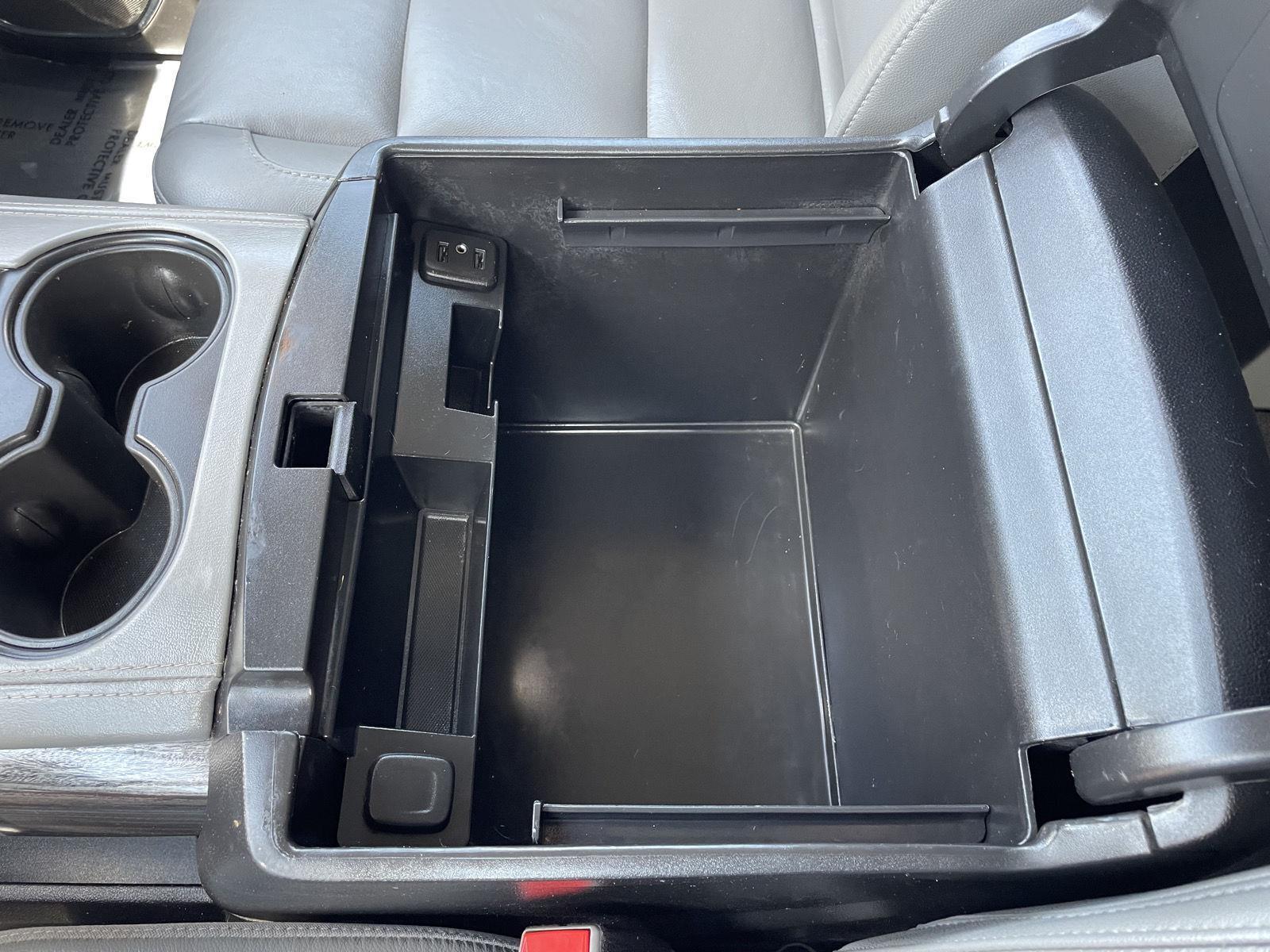 Vehicle photo 36