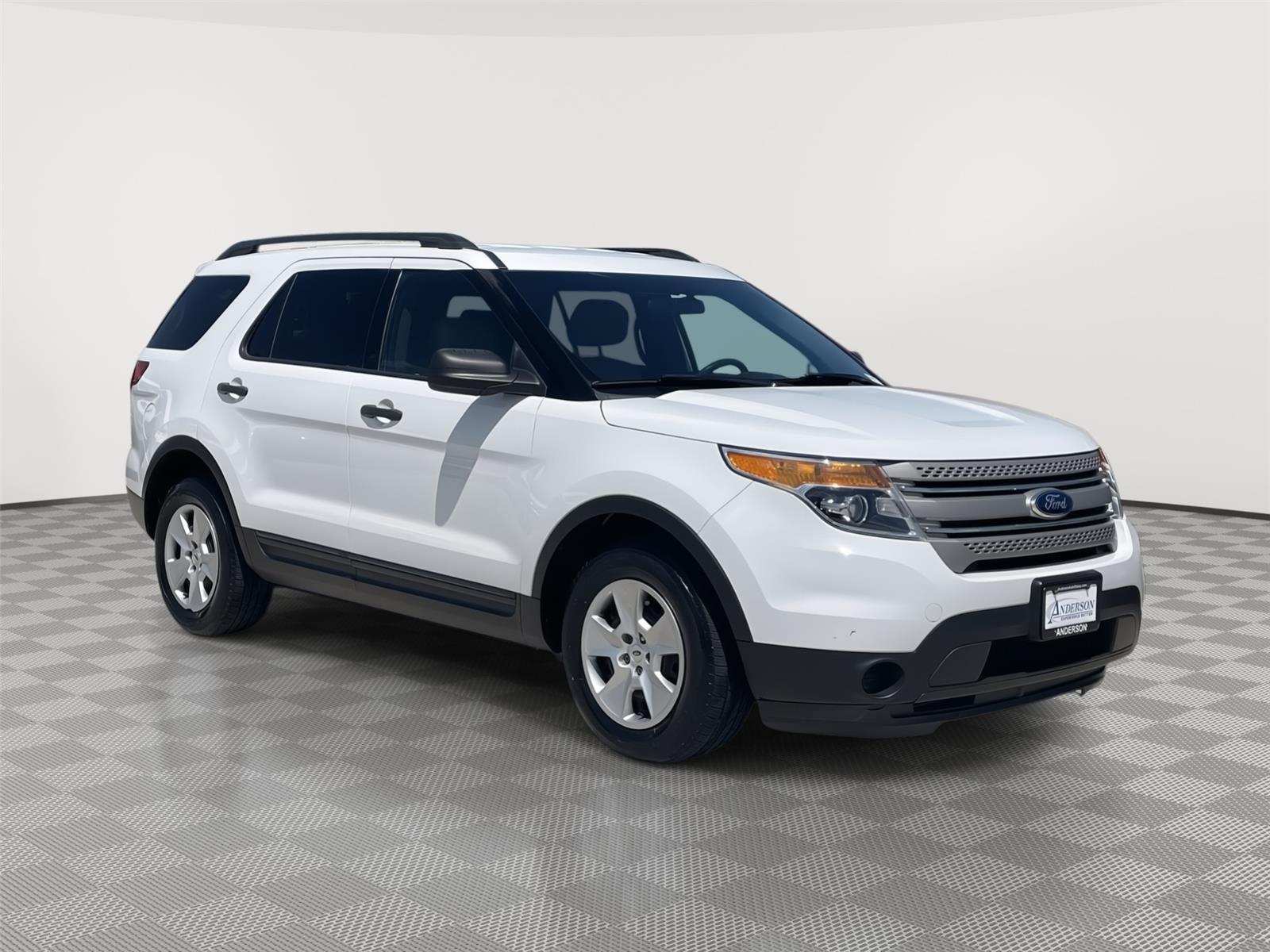 Vehicle photo 5
