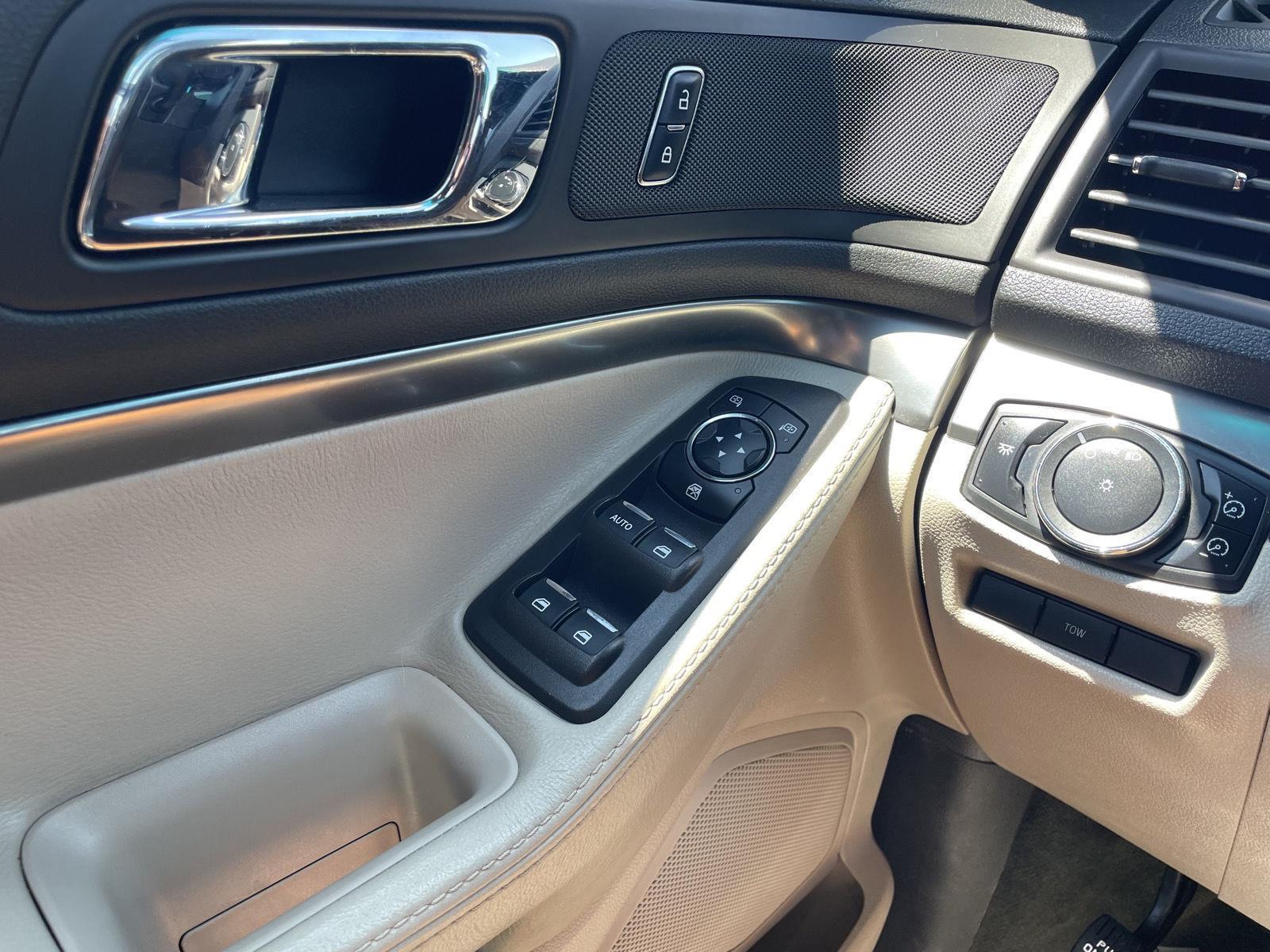 Vehicle photo 27