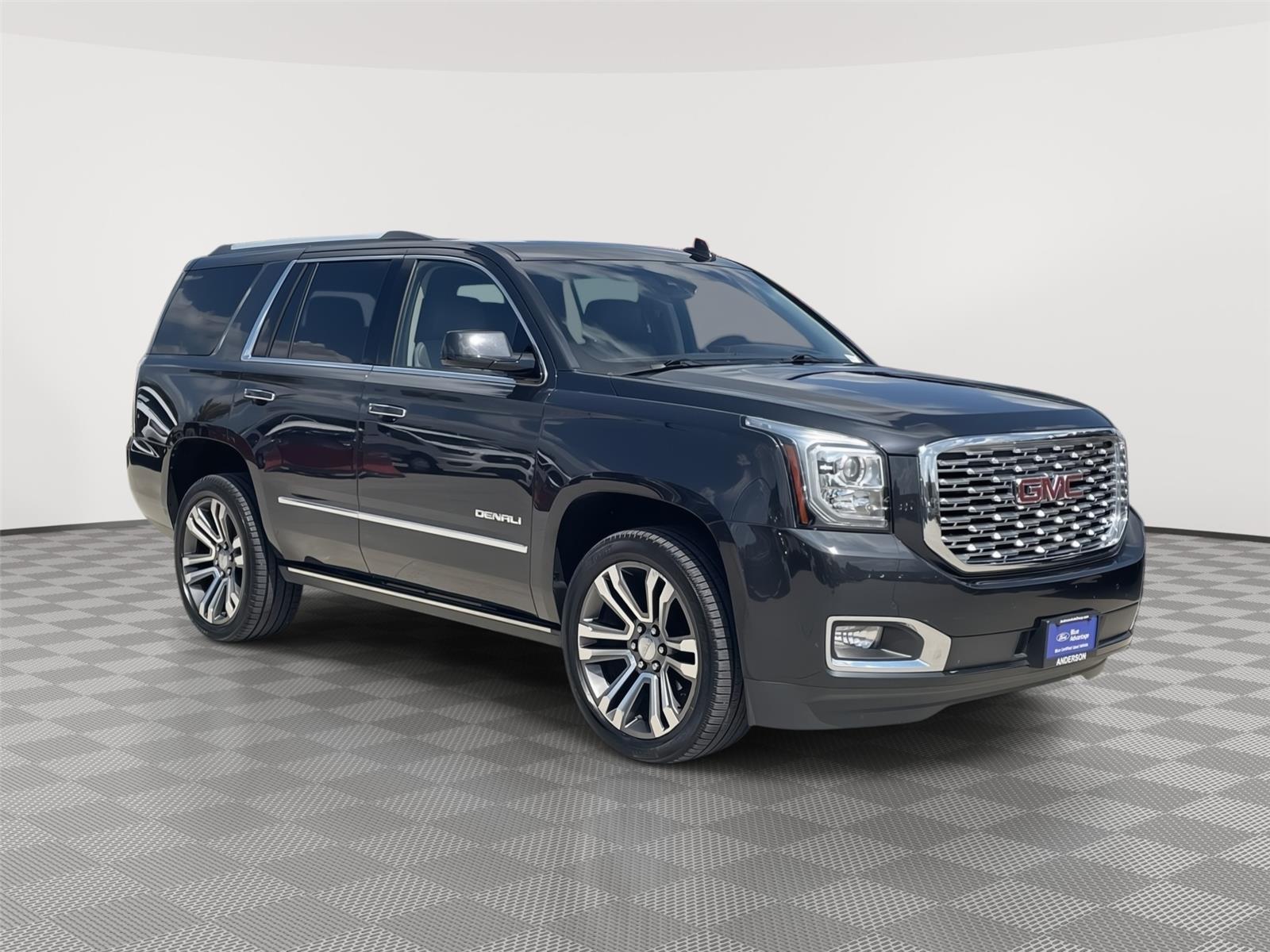 Vehicle photo 5