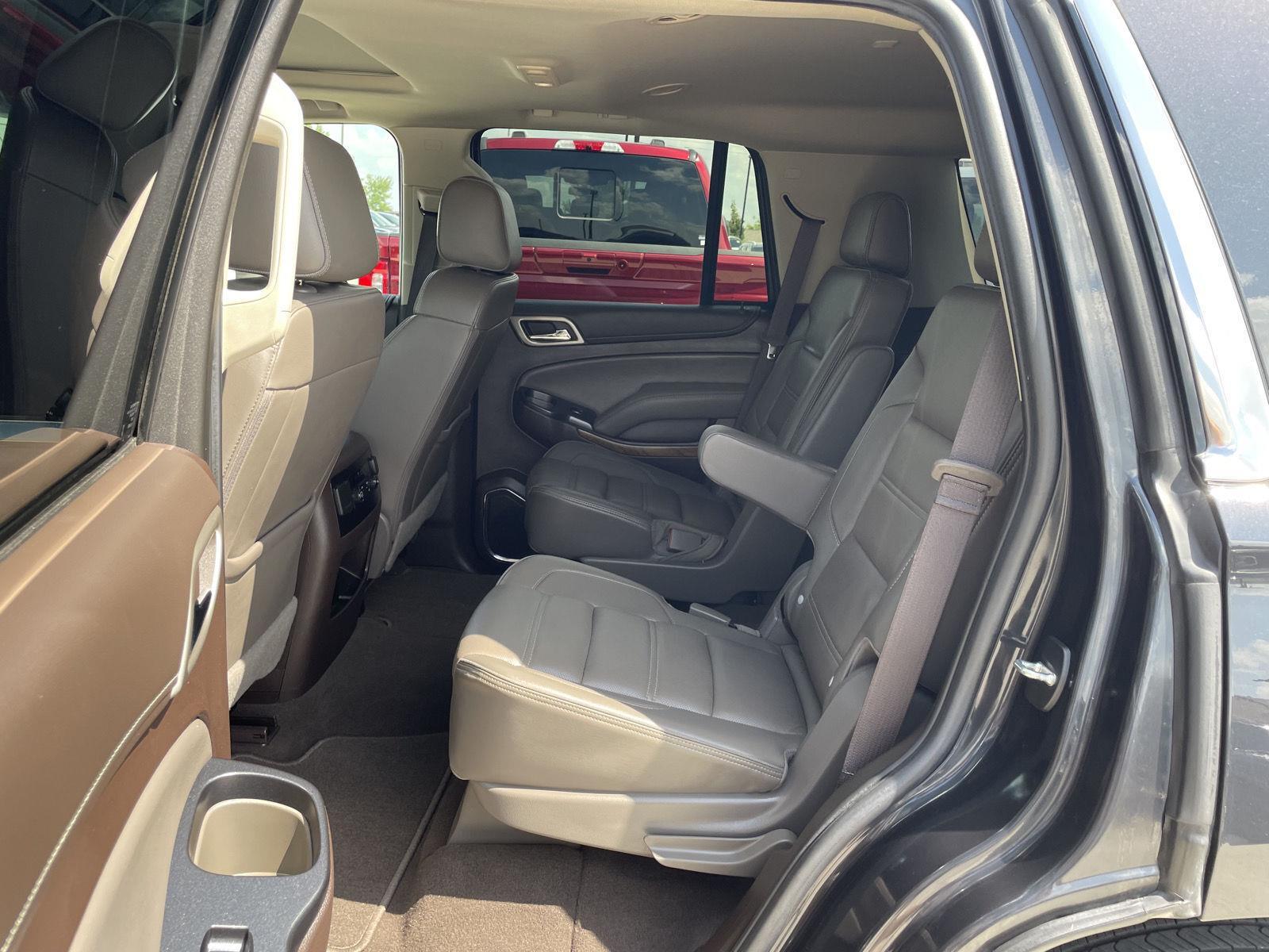 Vehicle photo 20