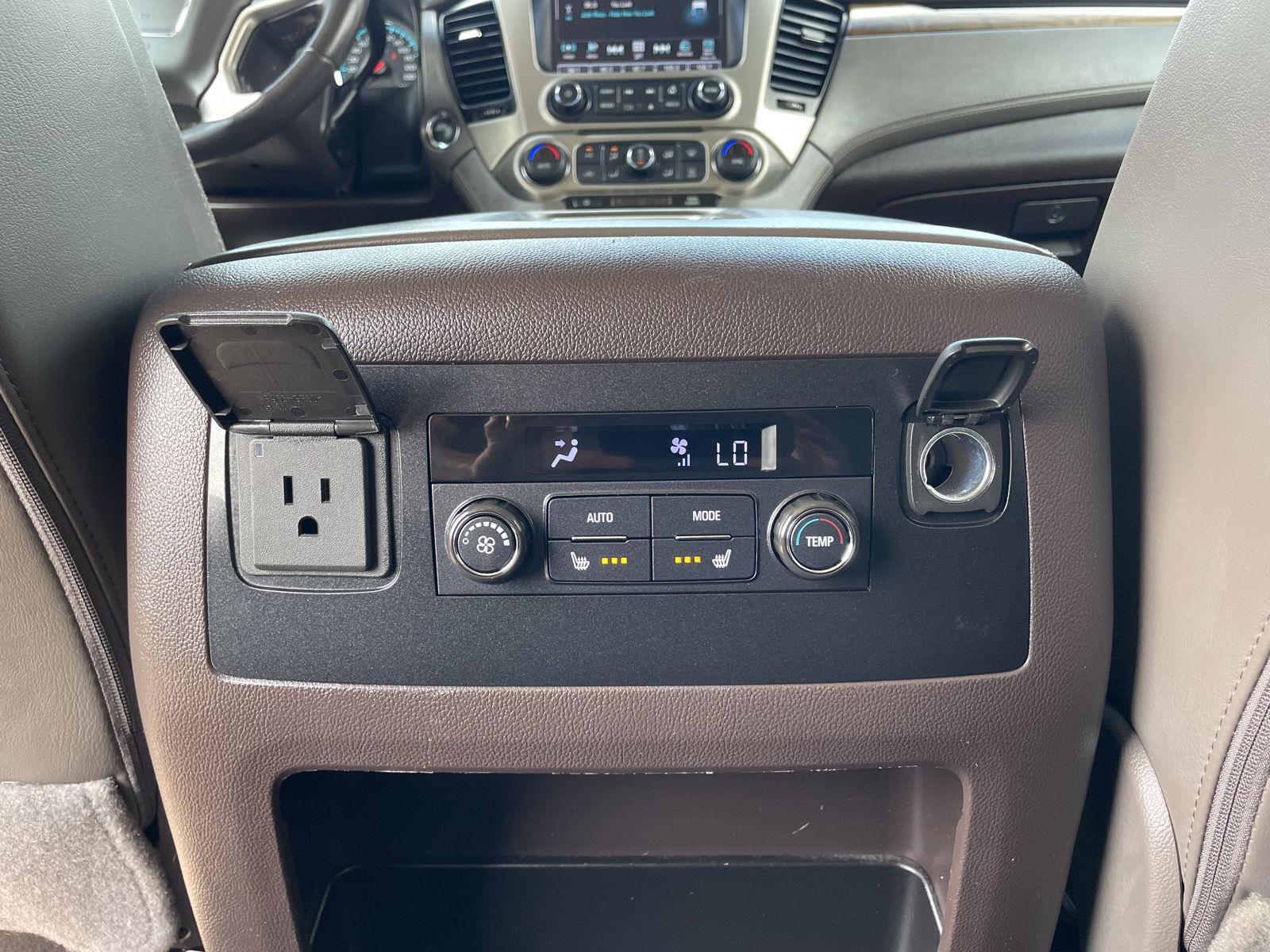 Vehicle photo 21