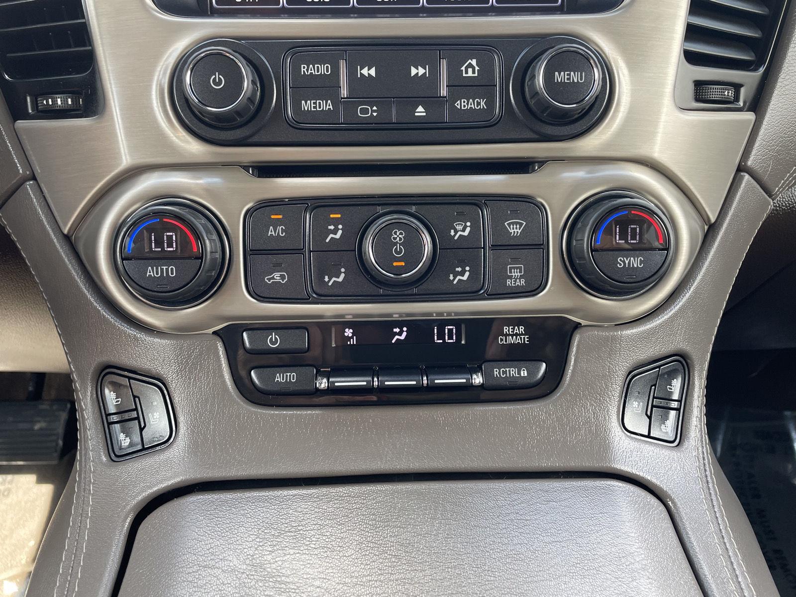 Vehicle photo 29