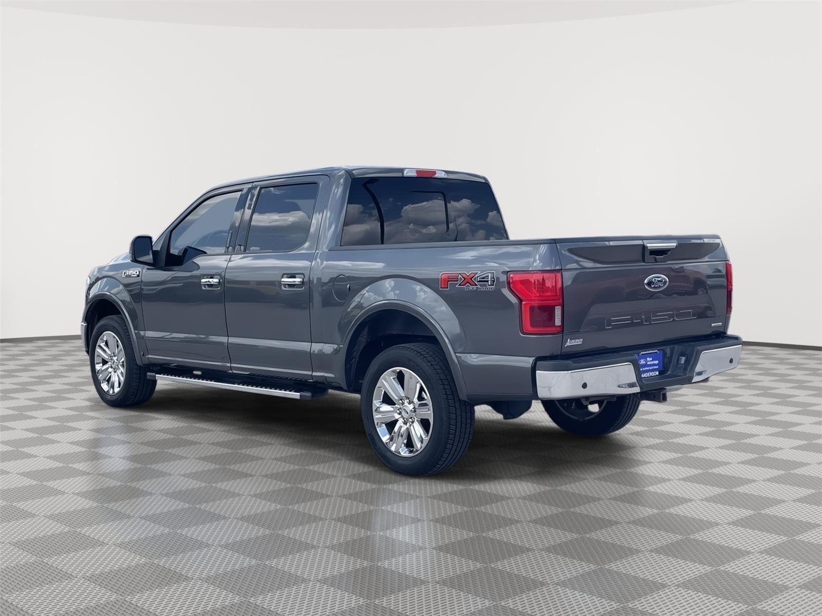 Vehicle photo 9