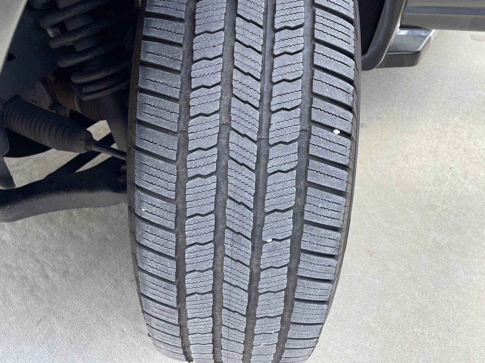 Vehicle photo 11