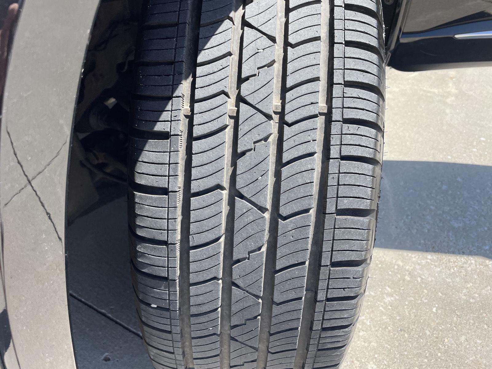 Vehicle photo 11