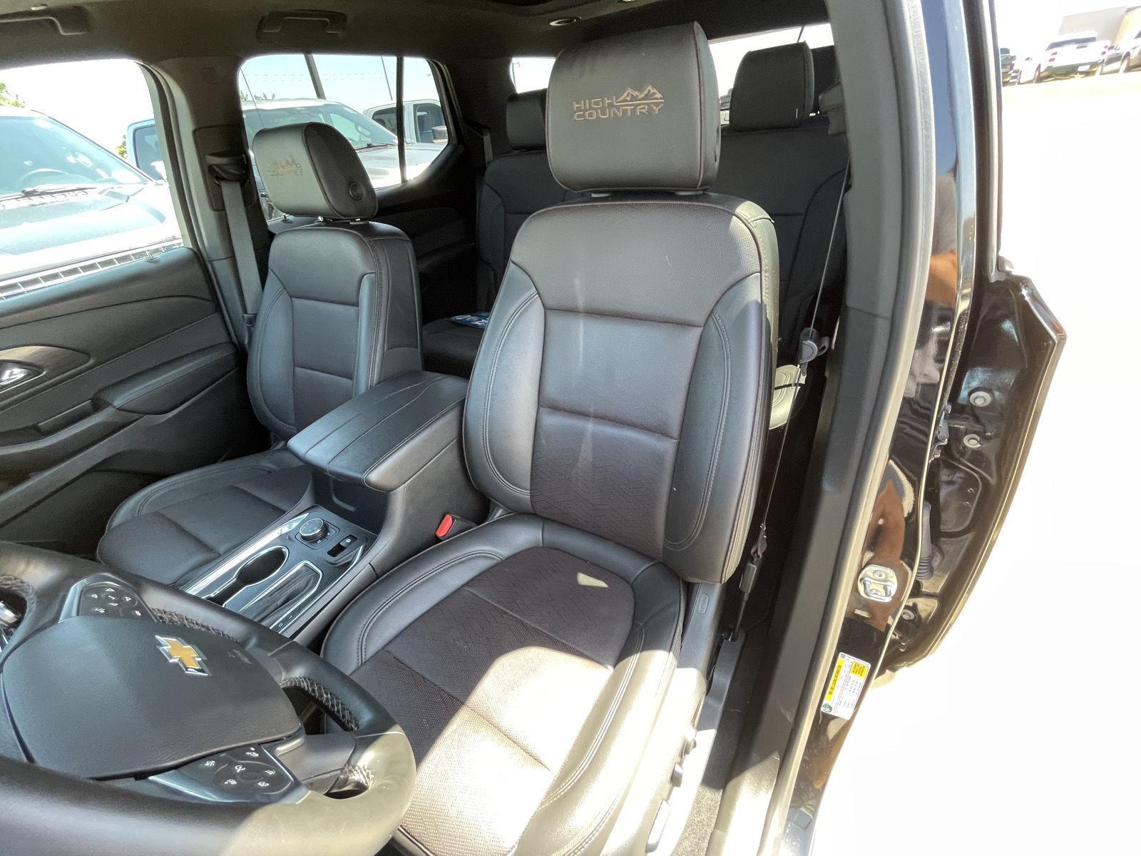 Vehicle photo 18