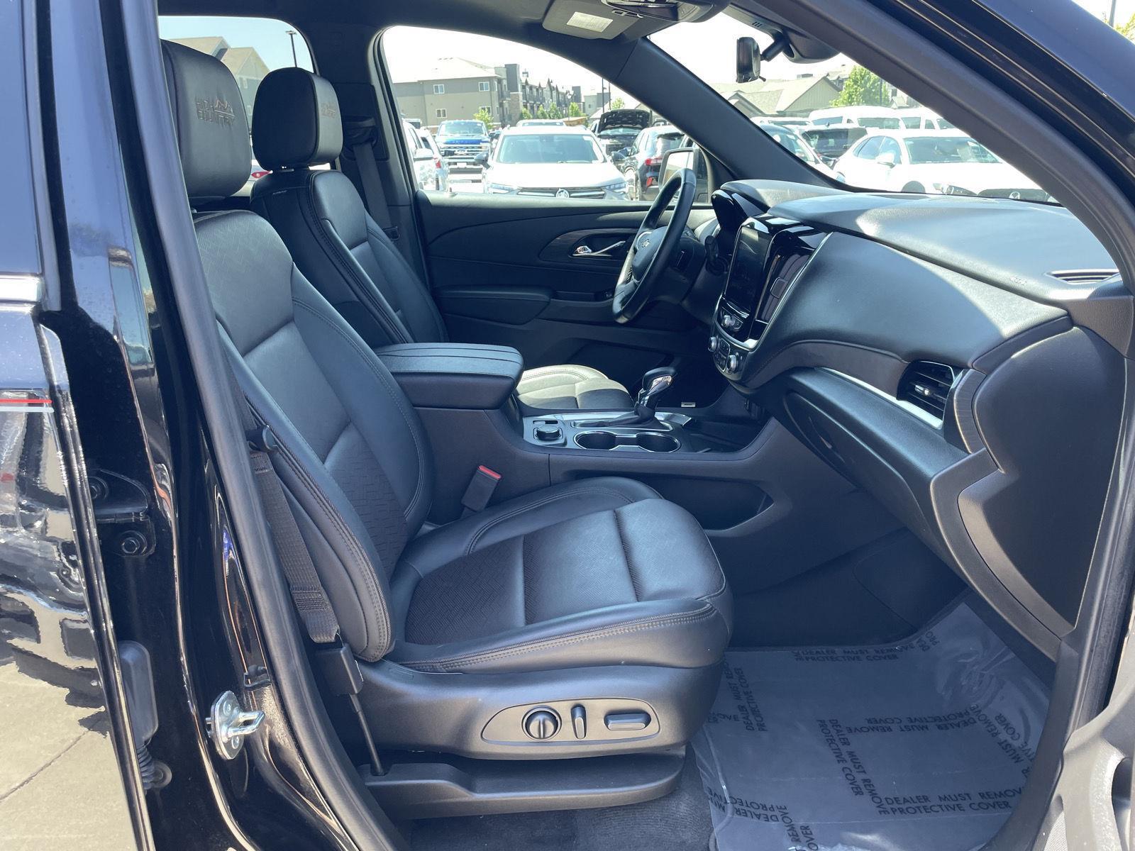 Vehicle photo 19