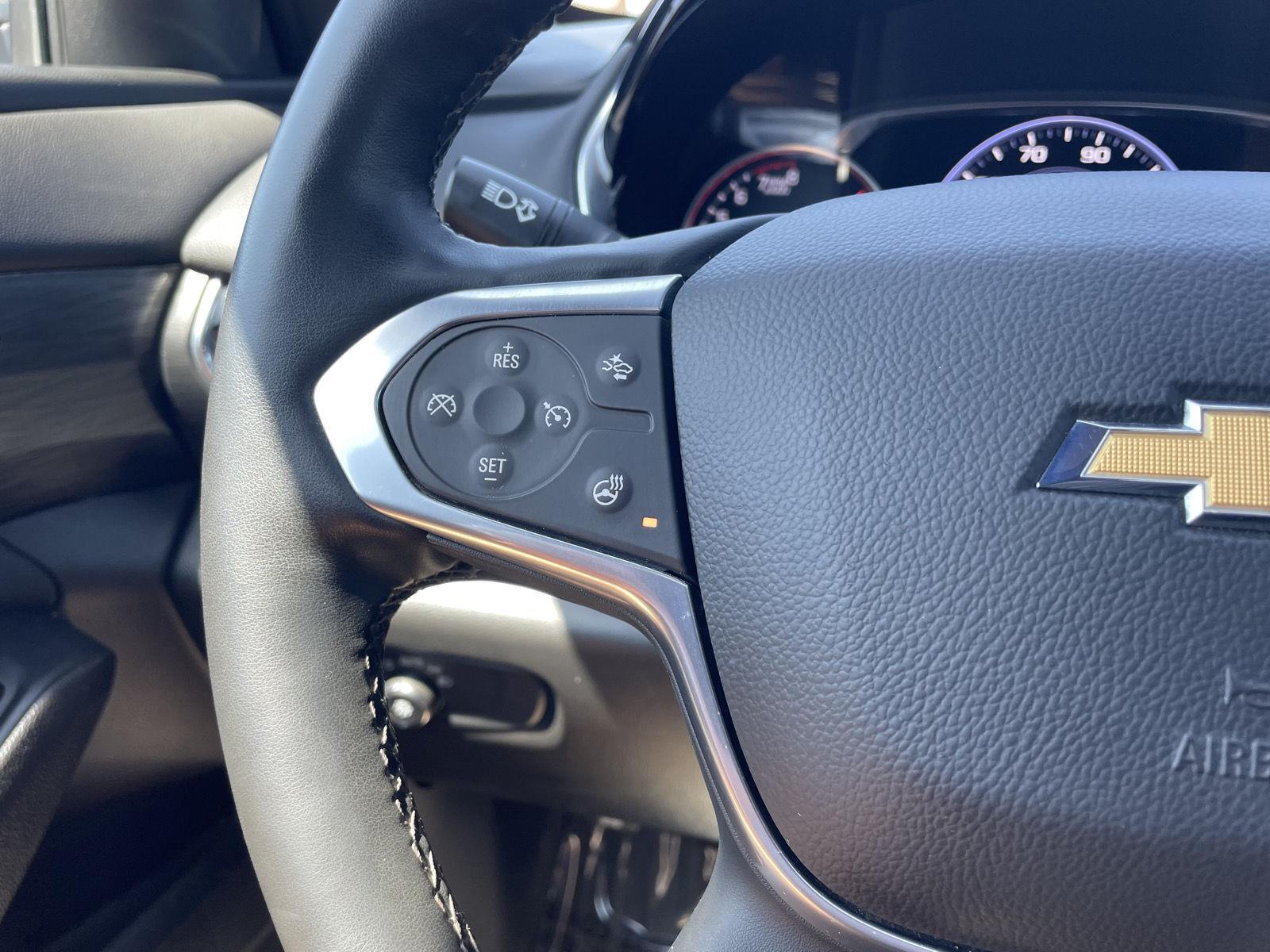 Vehicle photo 34