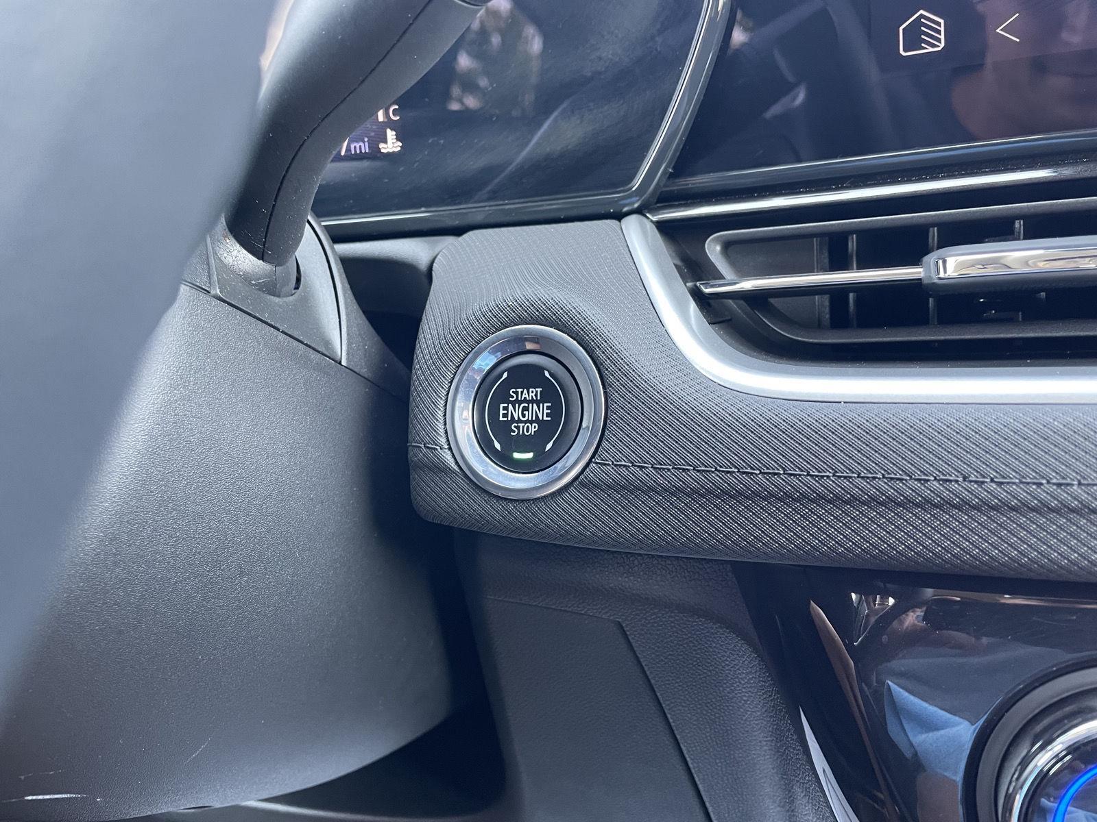 Vehicle photo 22