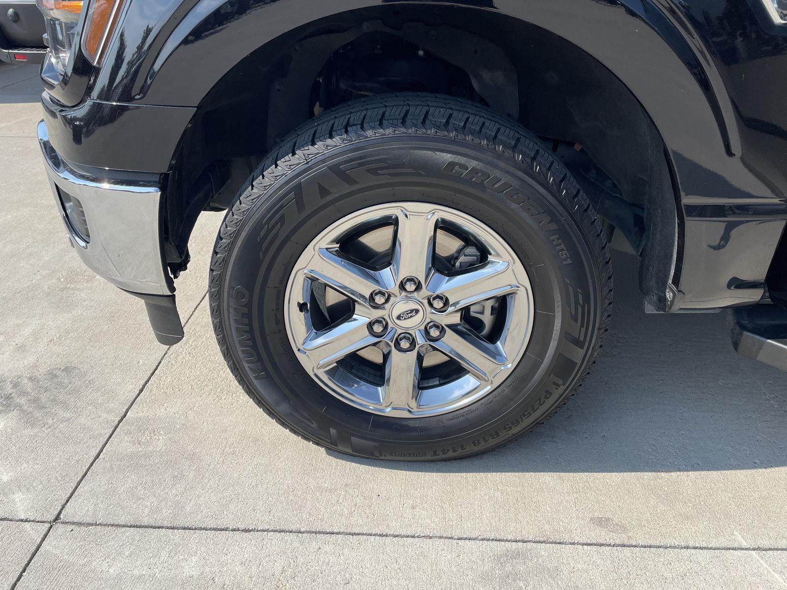 Vehicle photo 10