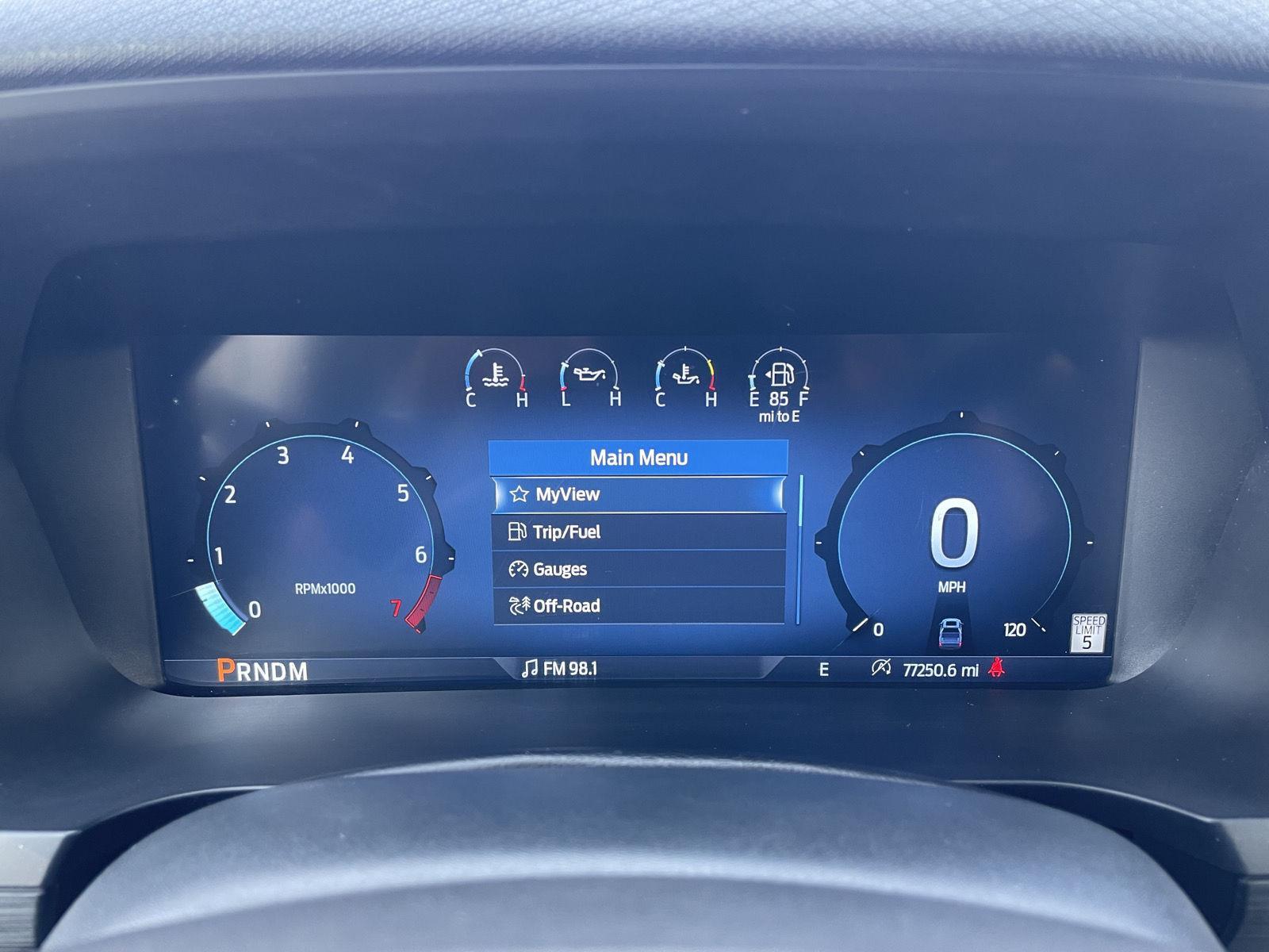 Vehicle photo 15