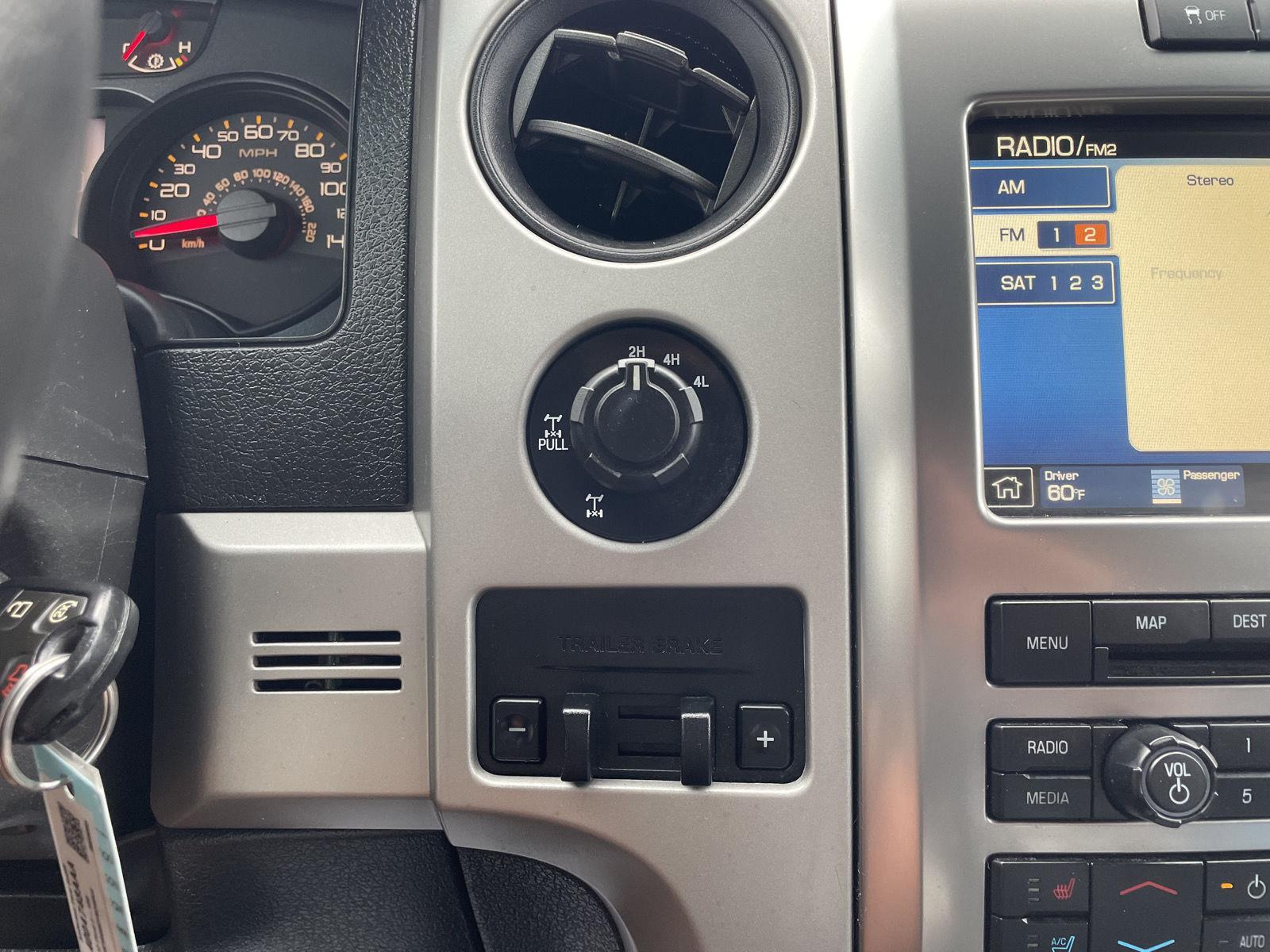 Vehicle photo 30