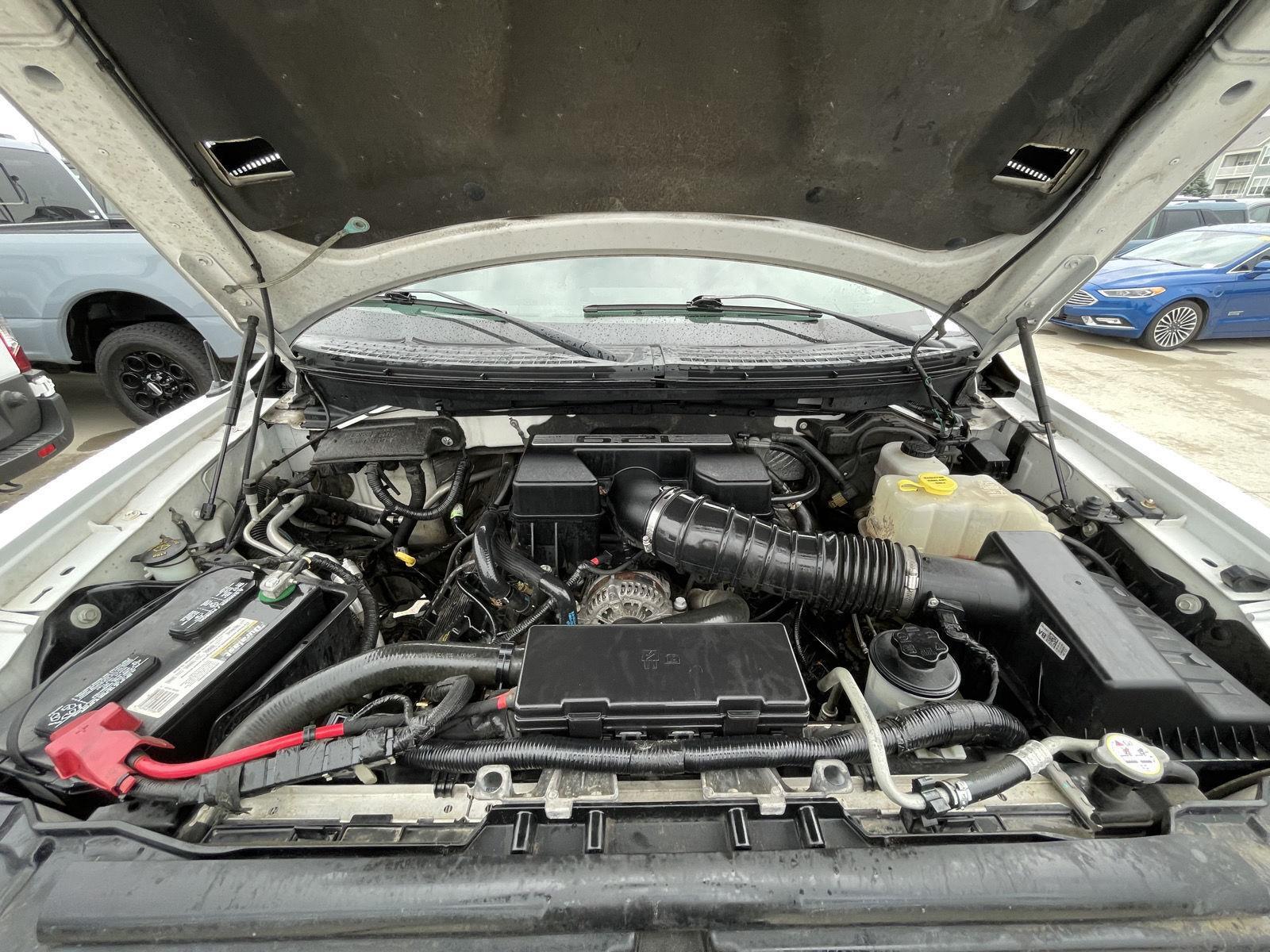 Vehicle photo 36