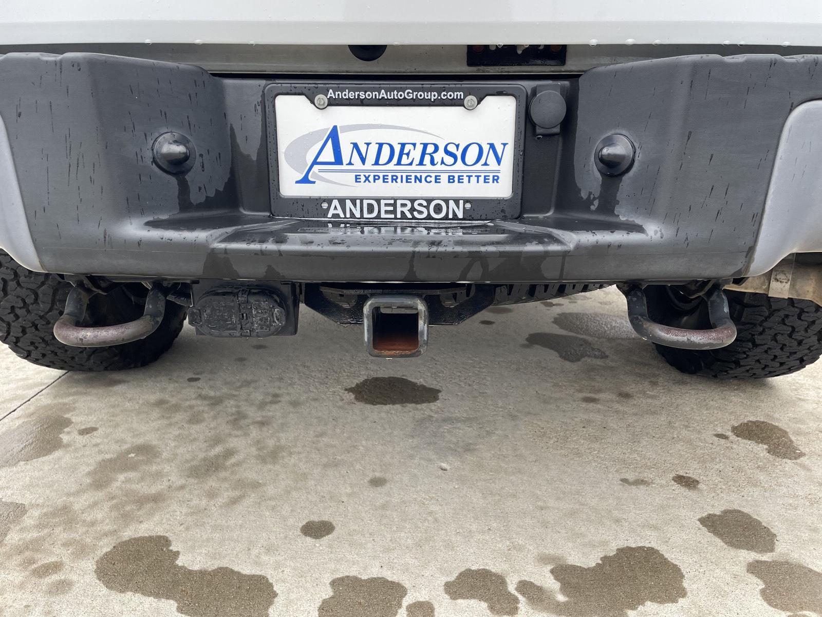 Vehicle photo 38