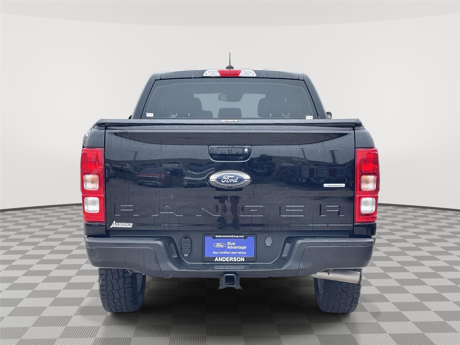 Vehicle photo 8