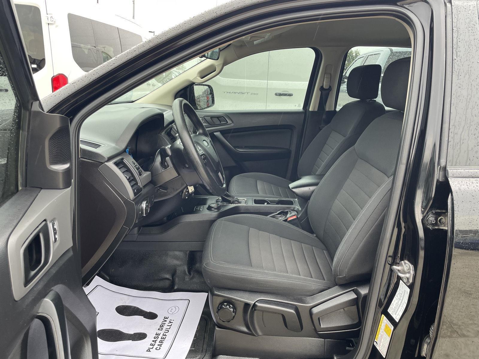 Vehicle photo 17
