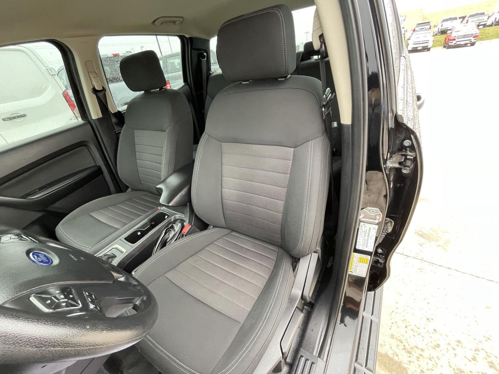 Vehicle photo 18