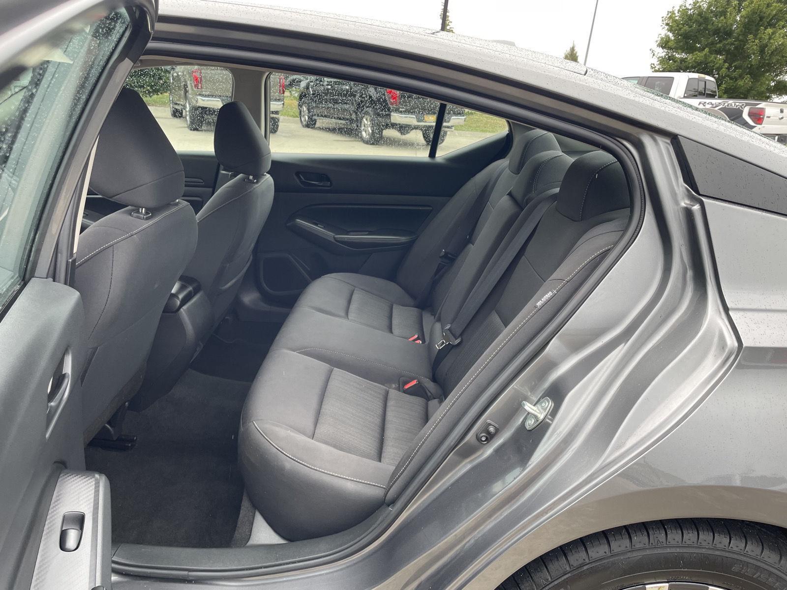 Vehicle photo 20
